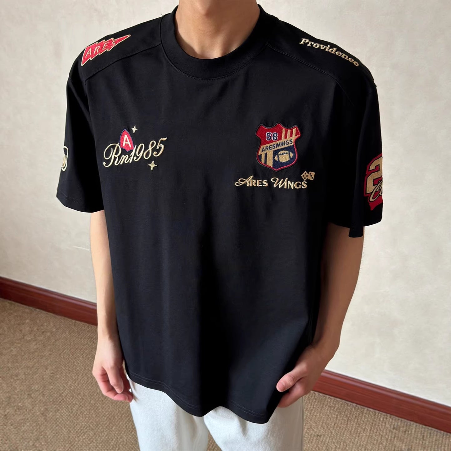 Embroidered Badge Short Sleeve Men's T-Shirt