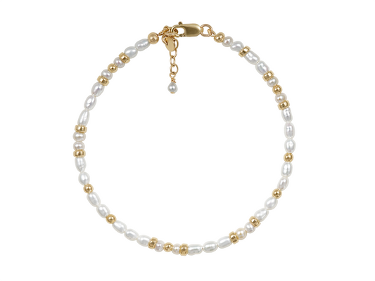 Maeve - Dainty Freshwater Pearl Bracelet with Gold Beads